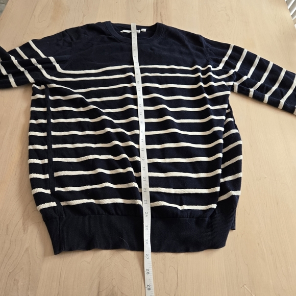 Ben Sherman Men's Navy and White Crewneck Sweater - Picture 11 of 12